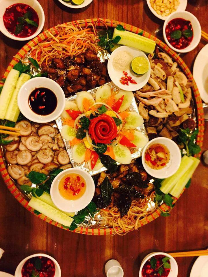 Nhà Hàng Rừng Xanh SAPA 