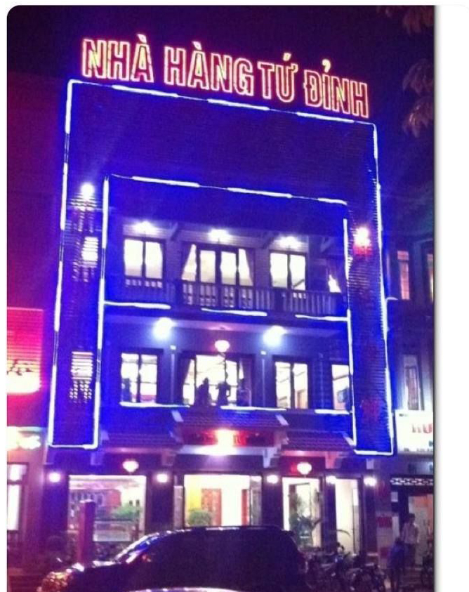NHÀ HÀNG TỨ ĐỈNH