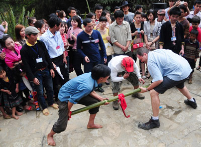 Khách du lịch đến Lào Cai tăng mạnh