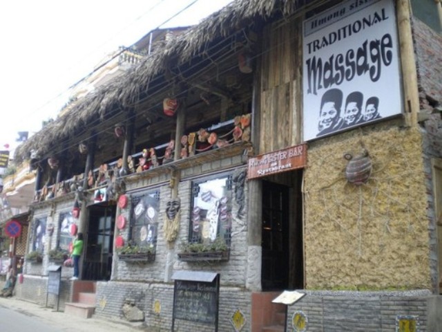 H'mong Sister Bar