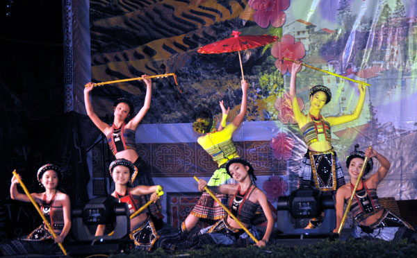 Sẵn sàng cho Lễ hội trên mây Sa Pa 2012