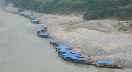 Thứ Ba chơi chợ Cốc Ly
