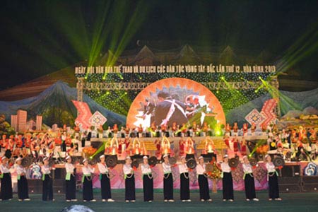 Khai mạc Ngày hội văn hoá, thể thao và du lịch các dân tộc vùng Tây Bắc lần thứ XII