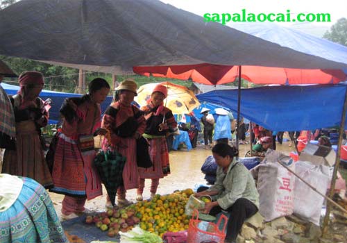 Lung Khau Nhin Market – Sapa